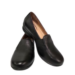 NWOB  Dansko Black Nappa  Leather Slip on Loafers Size EU 37